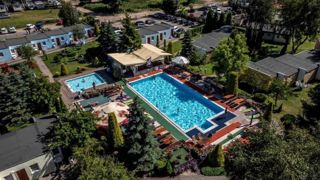 ホテルOsrodek Wypoczynkowy Zlota Plaza ミエルノ エクステリア 写真