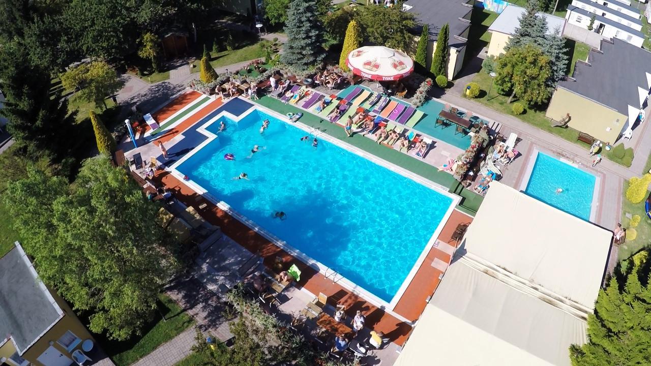 ホテルOsrodek Wypoczynkowy Zlota Plaza ミエルノ エクステリア 写真