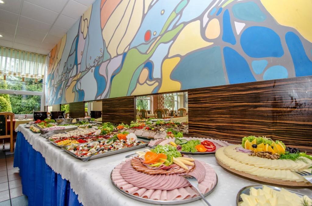 ホテルOsrodek Wypoczynkowy Zlota Plaza ミエルノ エクステリア 写真
